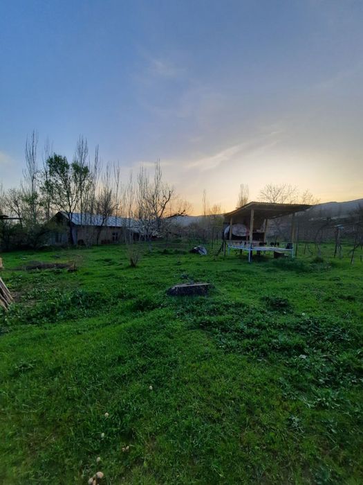 Участка сотилади Октошда олти сотик