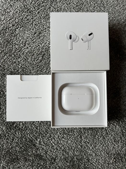 Airpods Pro и Airpods