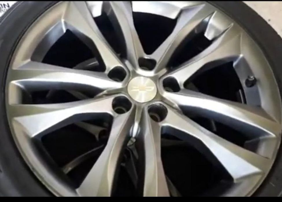 R19 Malibu 2 diska. Original. Holati yaxshi. Singan svarka joyi yoq.