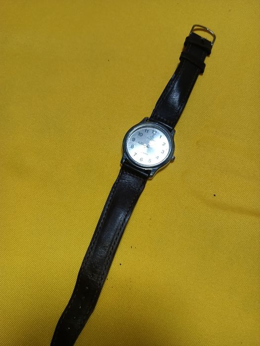 Charles Dion дамски часовник - 9 лв