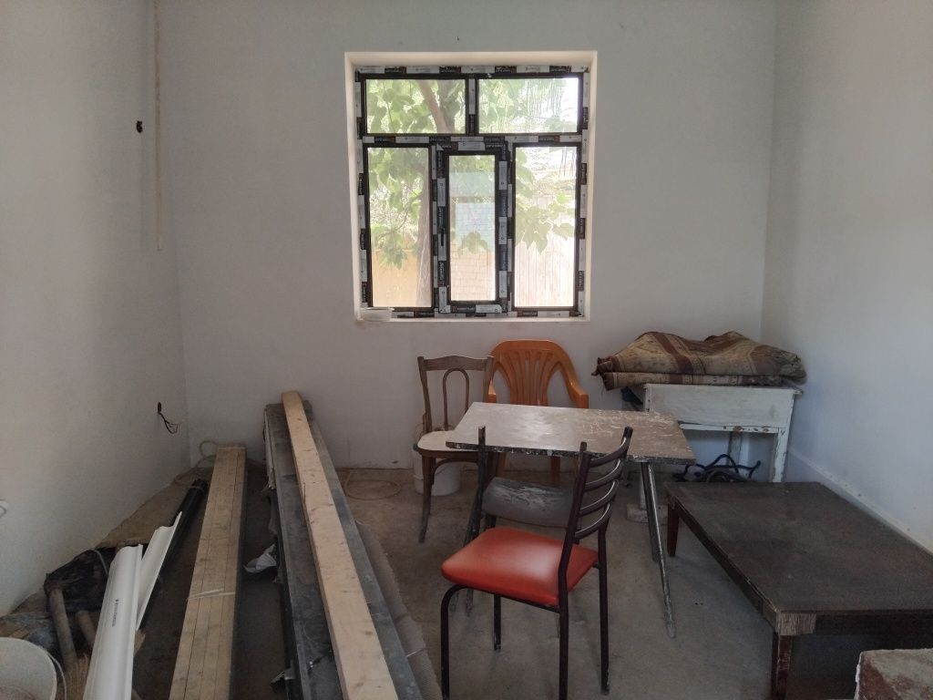 2 .5 sotix 3 ta xona padval sanuzel 90%bitgan abduraxmonovda