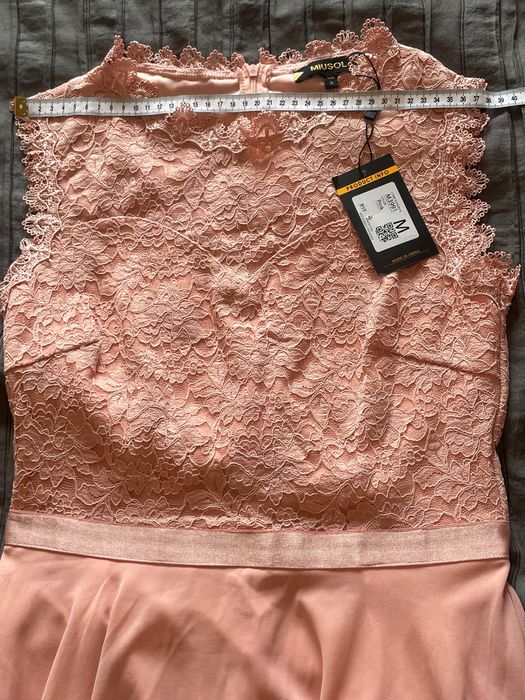 Rochie elegantă pentru fete