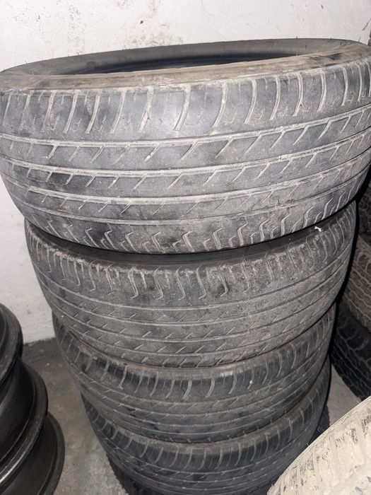 Продам шины 215/60/16 летние