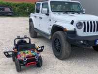Акумулаторен джип 12v Wrangler