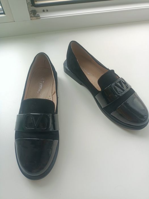 Продам новые туфли