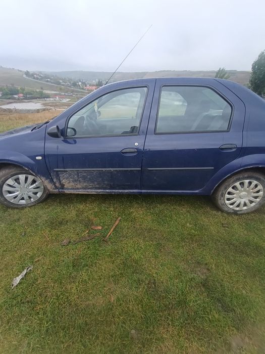 Vând Dacia logan.an 2005.itp,asigurare valabile un an.fara rugina .
