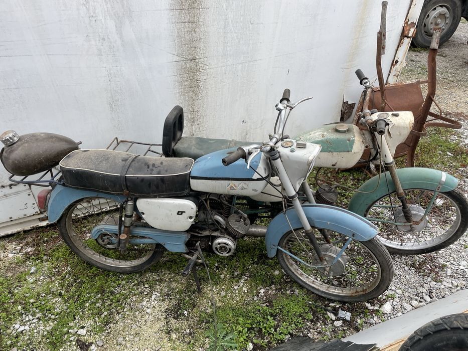 4 броя Балкан 50 + части към тях