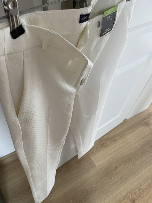 Pantaloni albi de primavara