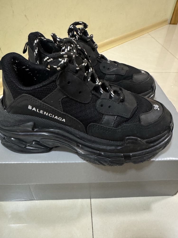 Balenciaga 36 маратонки