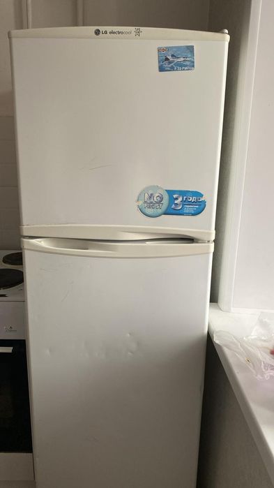 Холодильник и электро плита