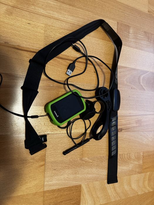 Ciclocomputer bicicleta Garmin EDGE 830 (+Garmin HRM Dual monitor)