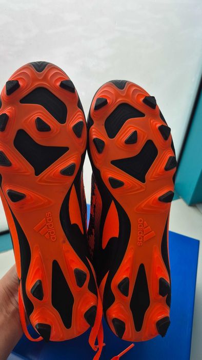 Продам бутсы адидас