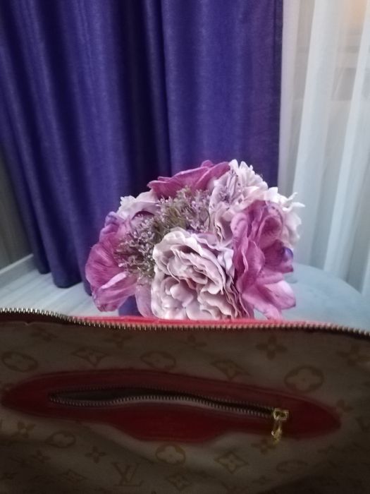 Geanta Louis Vuitton Alma