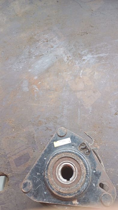 Ambreaj electric tractoras