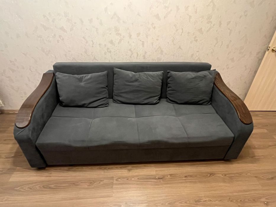 Продам диван 25.000