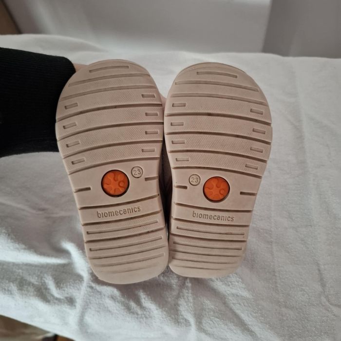 Biomecanics fetiță 23