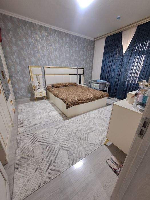 Яшнобод олмос махалла квартира срочно сотилади