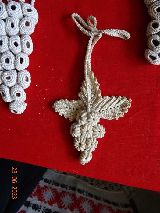 Set 3 buc. macrame in forma de strugure
