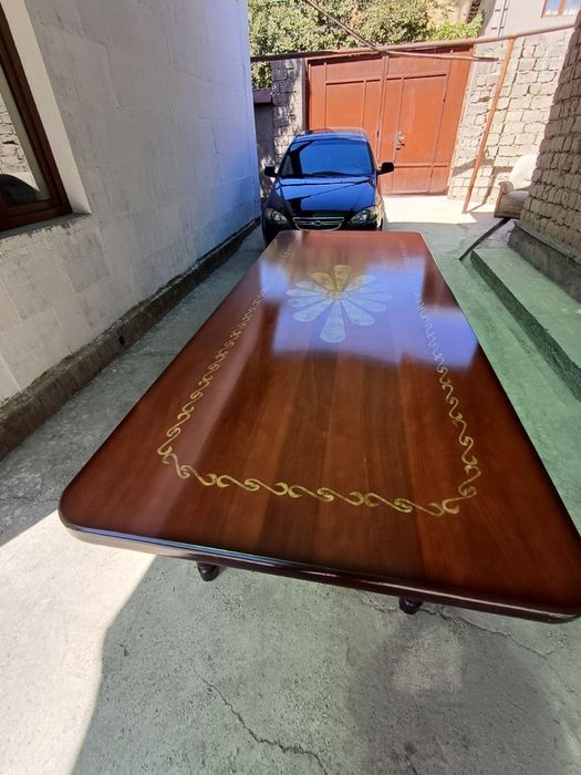 Продаю срочно стол хонтахта