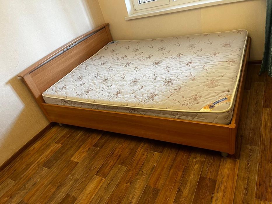 Кровать двух спалька