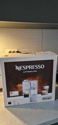 Expresor Delonghi Nespresso Latissima, culoare negru