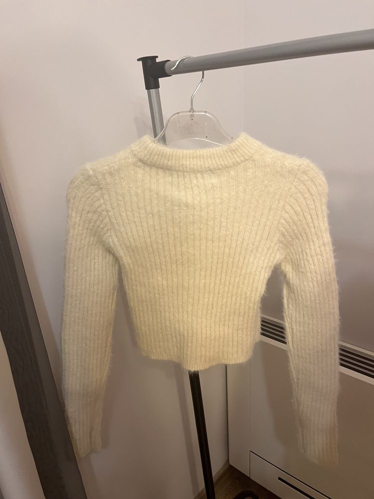 Къс пуловер Бершка