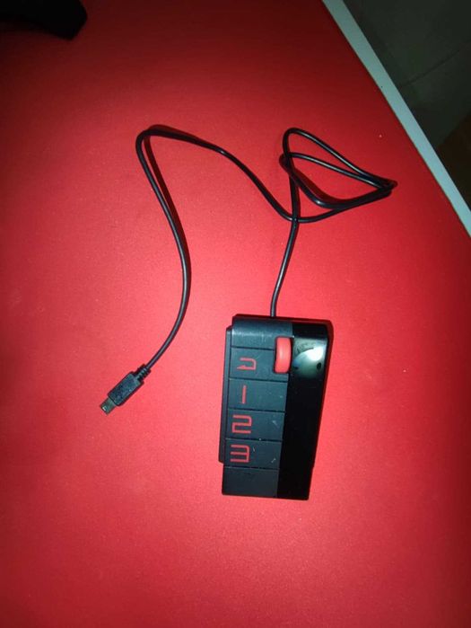 Vand Remote  Monitor Switch / Controller N11444 Black Red