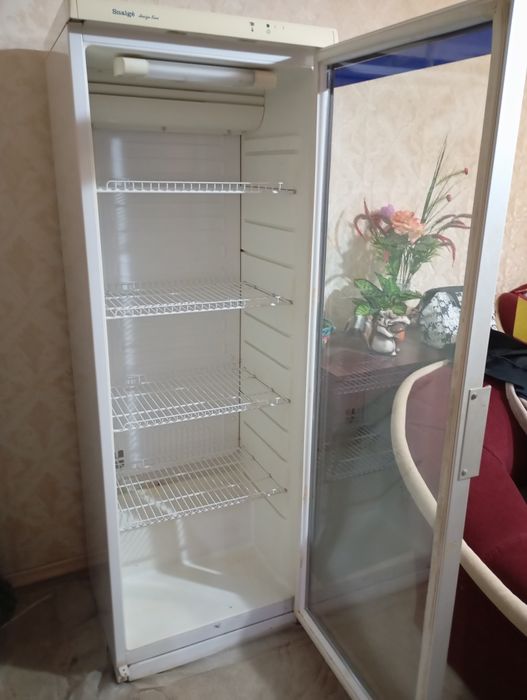 Хладилна витрина Snaige