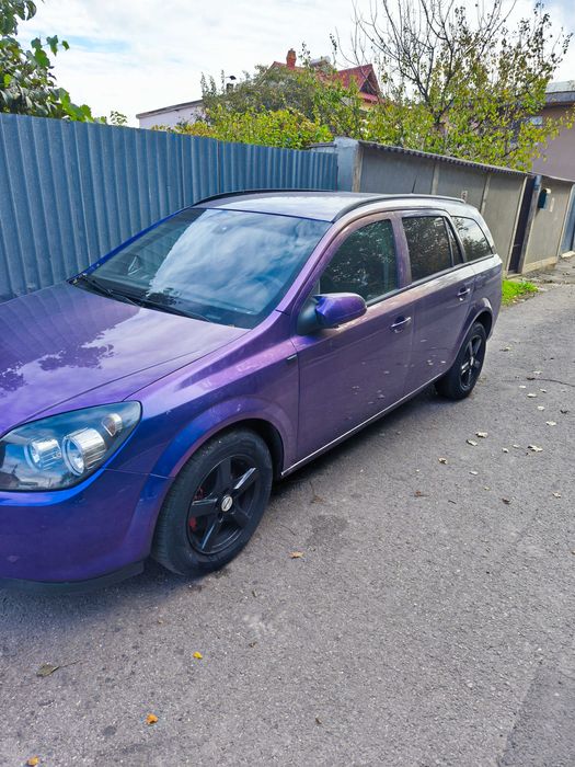 Vând sau dezmembrez Opel Astra h break 1.3 cdti