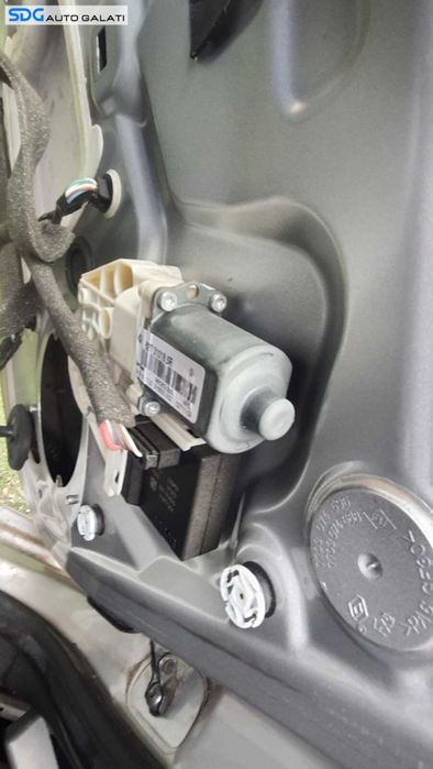 Macara Electrica pentru Geam Usa Portiera Stanga Spate Renault Megane 3 2008 - 2015 [C1673]