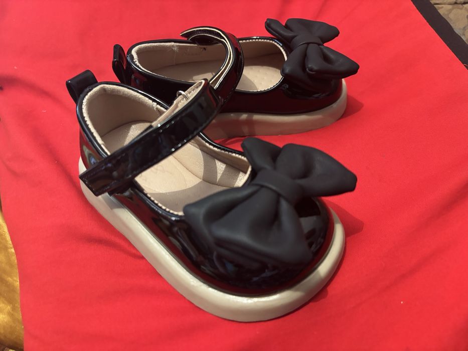 Продам туфельки принцессы