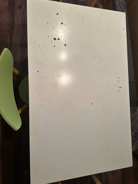 Маса със 5 стола