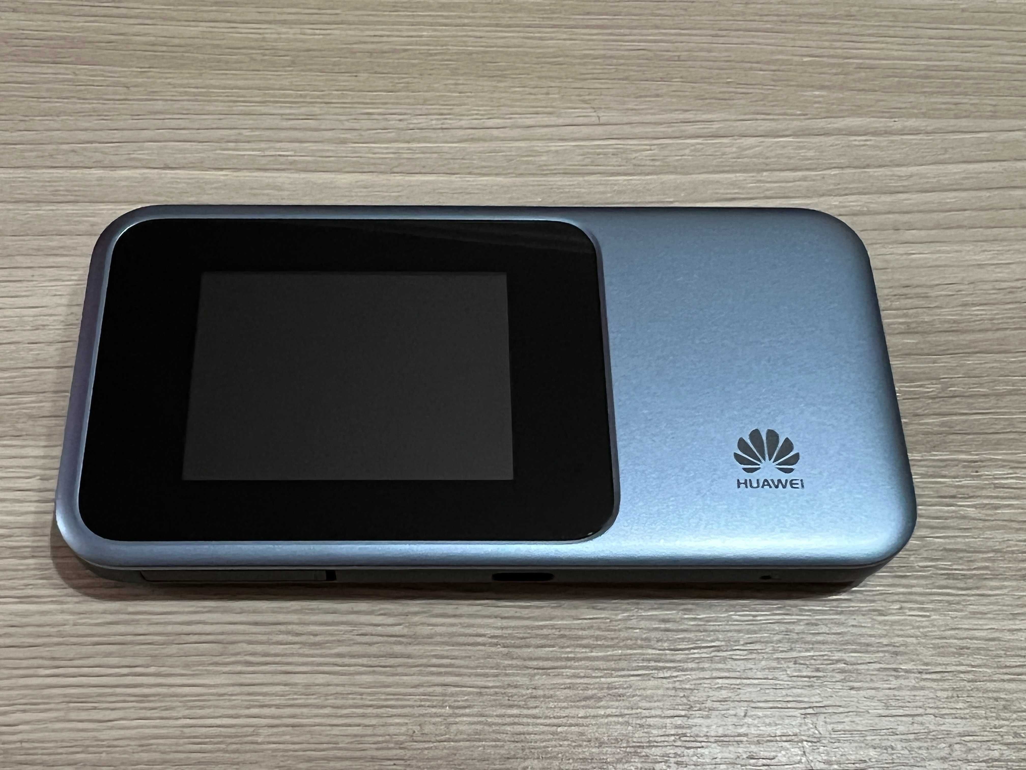 4G LTE роутер Huawei E5788