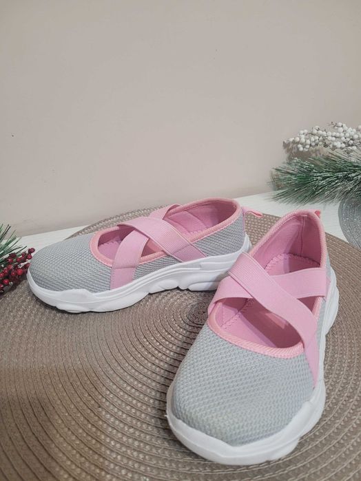 Туфли - красовки на девочку.