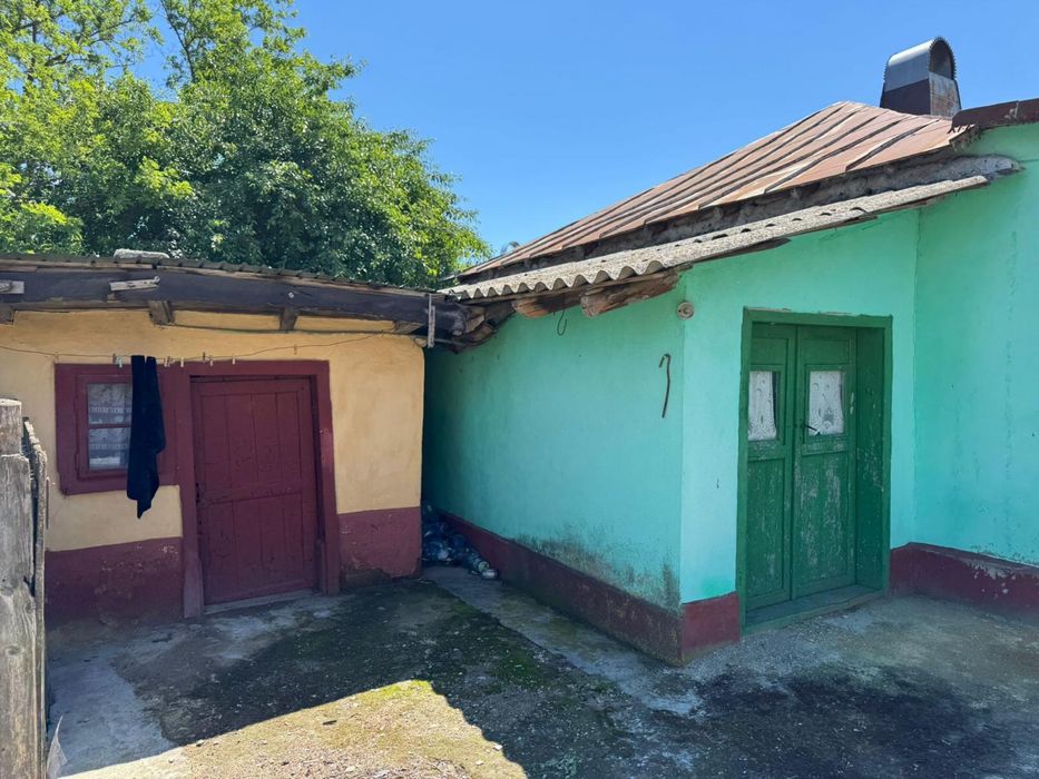 Casa de vanzare Comuna Ulmu Sat Mohreanu curte 1225mp