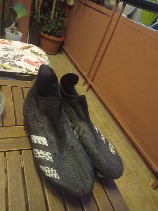 Бутонки adidas predator