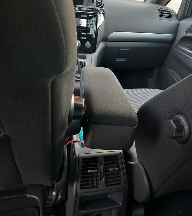 Vând Opel Zafira 1.8benzina  7 locuri