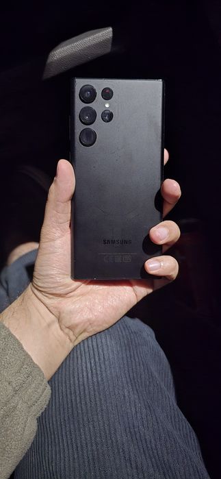 Продаю Samsung Galaxy S22 Ultra