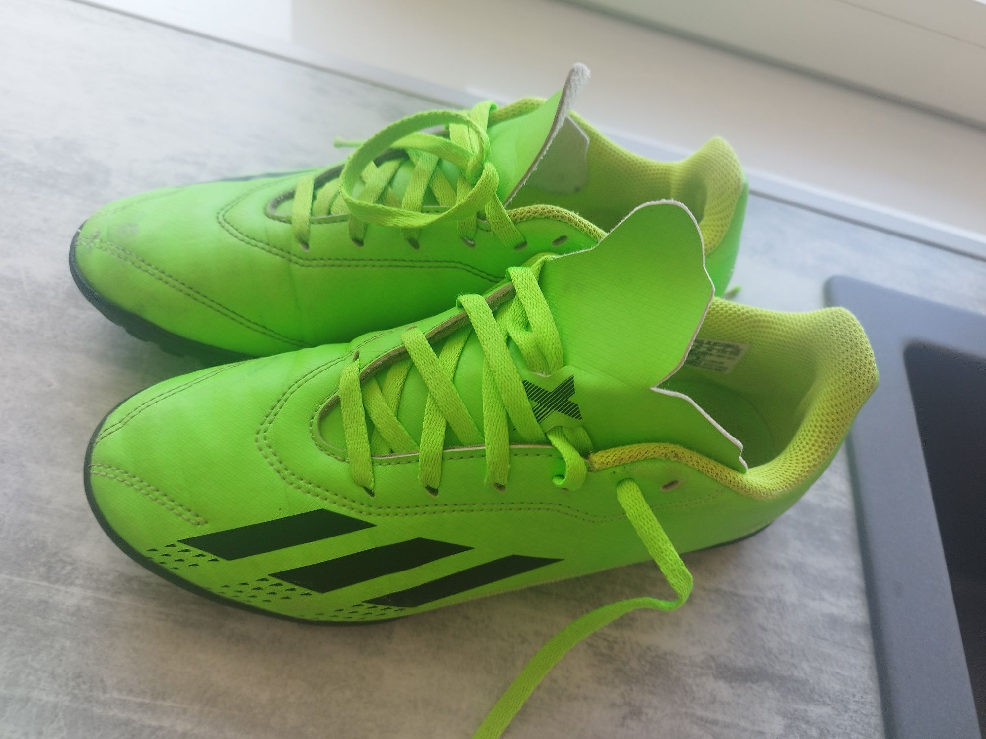 Кецове и стоножки Adidas номер  35 и  1/2