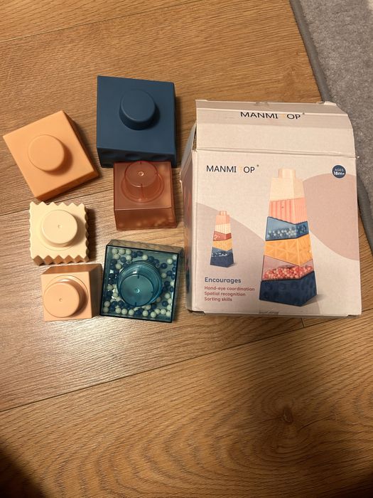 Turn senzorial piramidal Montessori