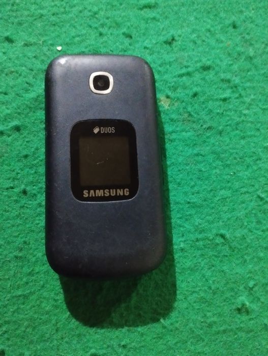 Samsung dous telefon sotiladi