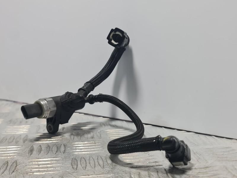 Senzor temperatura ulei Opel Vivaro C