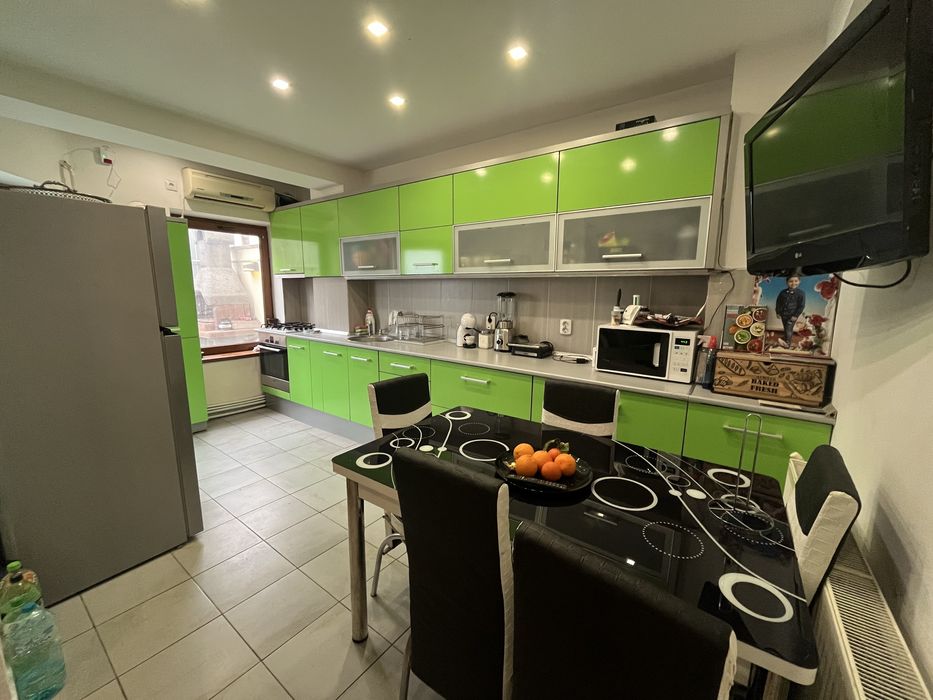 Casa Parter+Etaj-Zona centrala