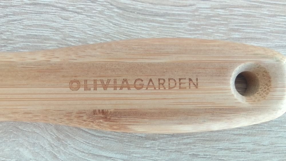 Оригинална бамбукова четка Olivia Garden