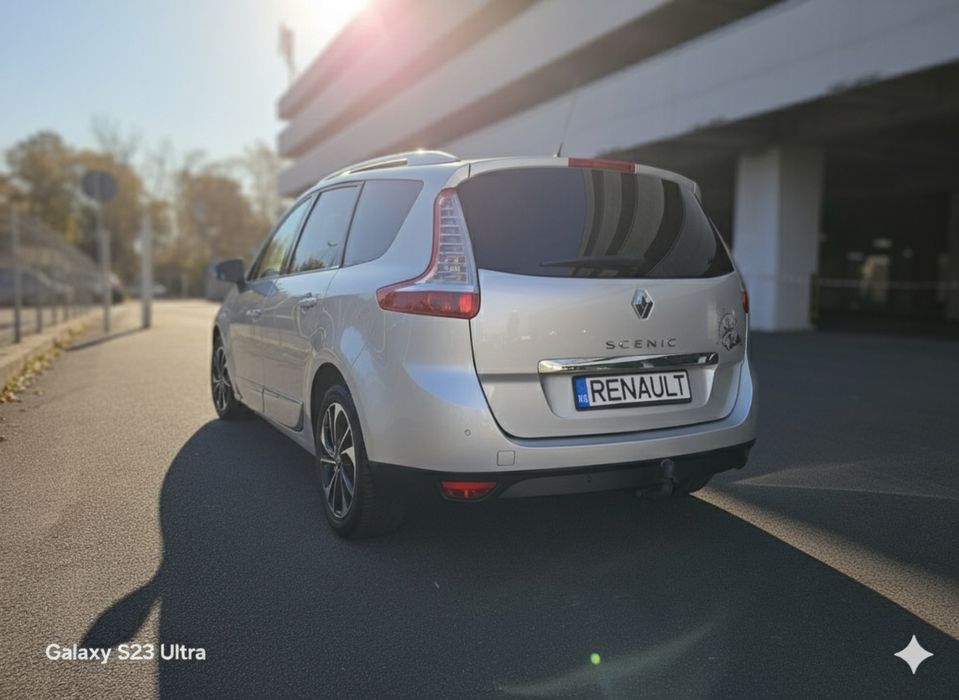 Renault Grand scenic ( BOSE)