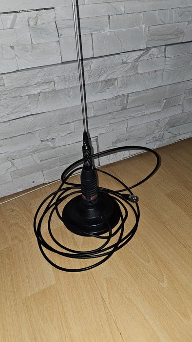 Antenă stație radio CB
