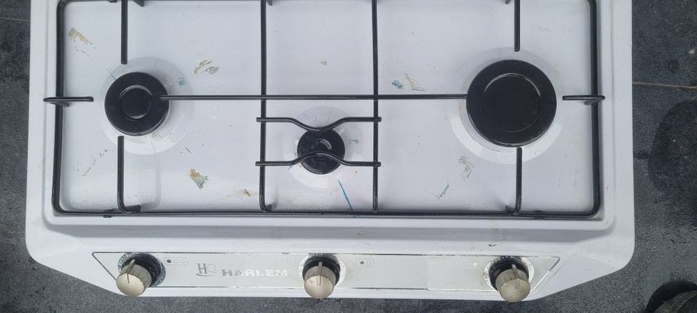 plita cu gaz + 2 butelii !