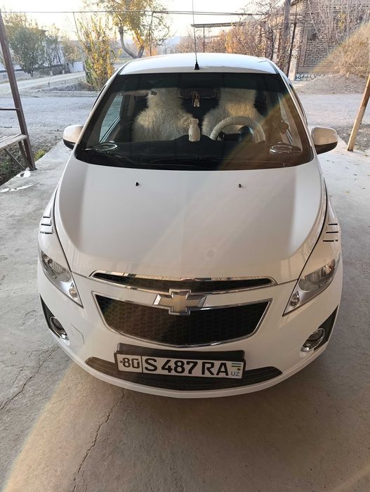 Shevrolet Spark машина