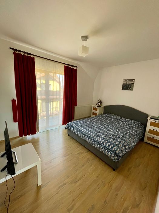 Vand Apartament in vila