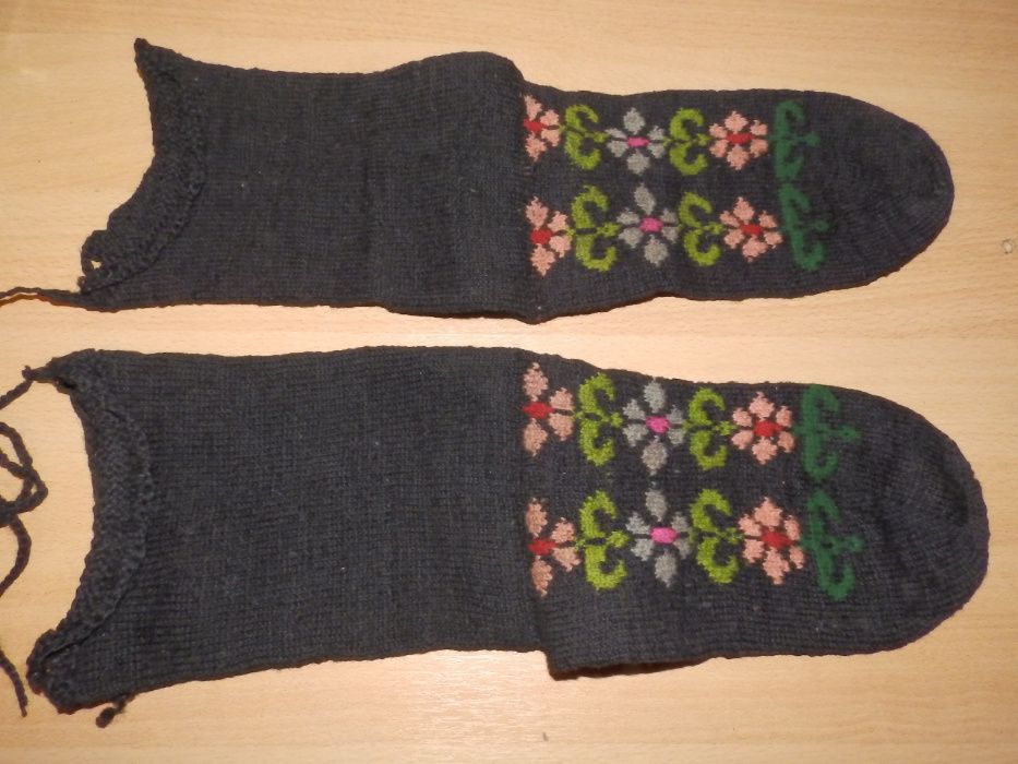 Ръчно плетени вълнени чорапи, дамски ръкавици, различни цени
